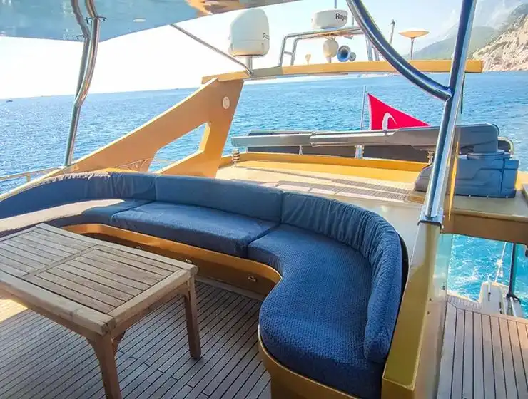 Antalya Yat Kiralama 30m Custom 88